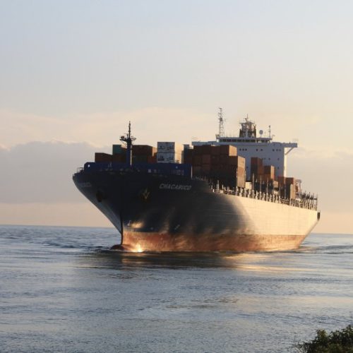 Transport morski – wady i zalety